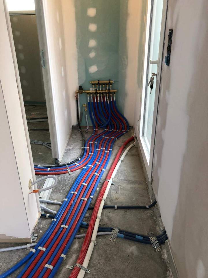 76e18086 2d35 4374 ad12 6ef2b6f47ff5