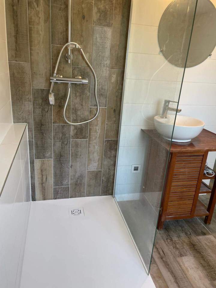 f5b3db12 c61c 476d 8c02 7243ebc5e1f2